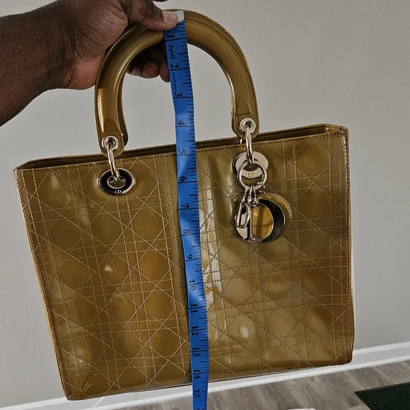 Christian Dior Cannage Lady Dior Gold Enamel Luxury Hand Bag (LIMITED EDITION) - Picture 14 of 16